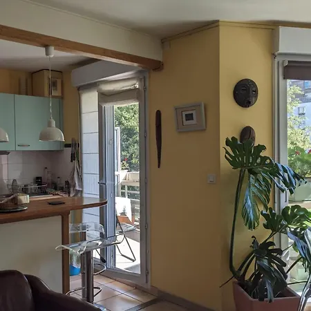 Апартаменты 70 M With Terrace Near The Seine Париж